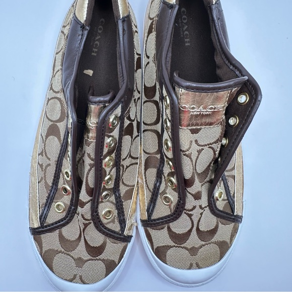 Women’s Coach Sneakers- Size 10 - Picture 4 of 11